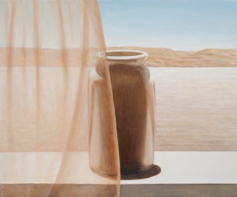 [Pot with curtain I]