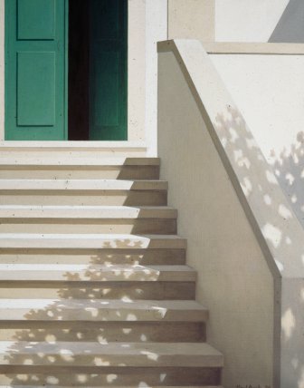 Escada com porta verde